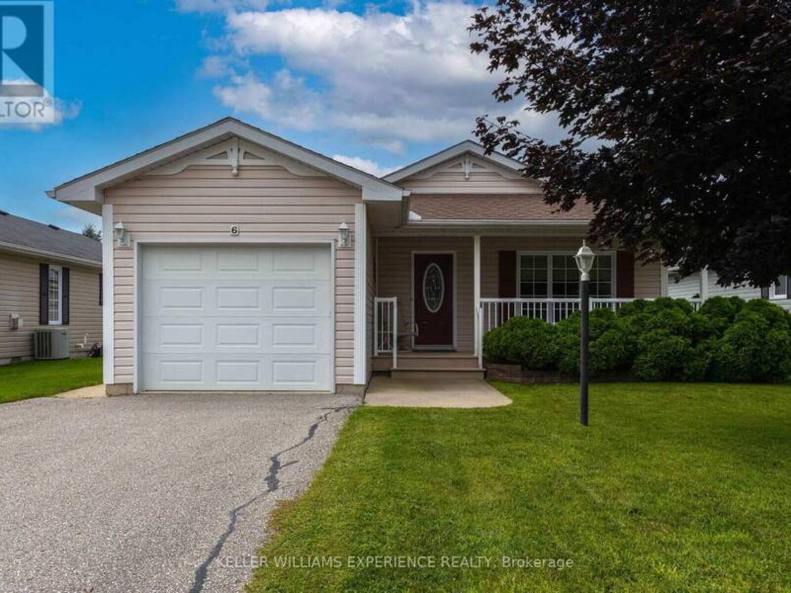6 VIRGINIA AVENUE, Wasaga Beach, Ontario L9Z 3A8
