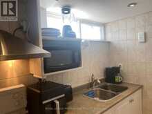 73 KANARICK CRESCENT | Toronto Ontario | Slide Image Twelve