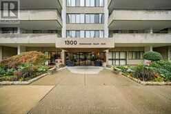 511 - 1300 MISSISSAUGA VALLEY BOULEVARD | Mississauga Ontario | Slide Image Two