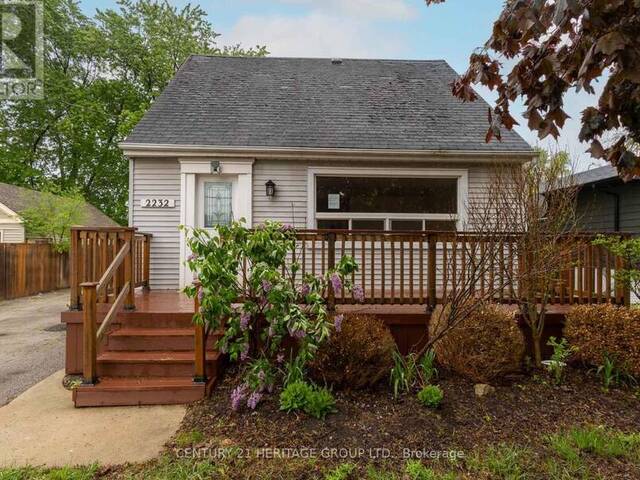 2232 QUEENSWAY DRIVE Burlington Ontario, L7R 3T1 - 3 Bedrooms Home For Sale