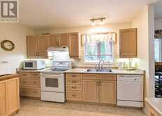 19 SPRINGWOOD CRESCENT | Gravenhurst Ontario | Slide Image Twelve