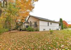 19 SPRINGWOOD CRESCENT | Gravenhurst Ontario | Slide Image Three