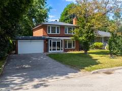 6 DONNA COURT Toronto Ontario, M2M 2C8