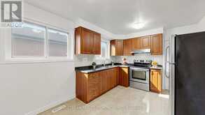 1356 TATRA DRIVE | Pickering Ontario | Slide Image Eight