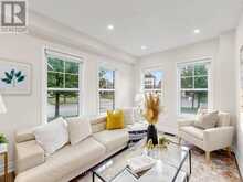 36 HAROLDCREST LANE | Whitchurch-Stouffville Ontario | Slide Image Seventeen