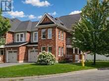 36 HAROLDCREST LANE | Whitchurch-Stouffville Ontario | Slide Image Three