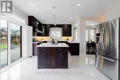 22 TRAVERS GATE | Barrie Ontario | Slide Image Twelve