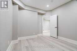 22 TRAVERS GATE | Barrie Ontario | Slide Image Thirty-eight