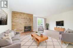 5 CROMARTY DRIVE | Toronto Ontario | Slide Image Two