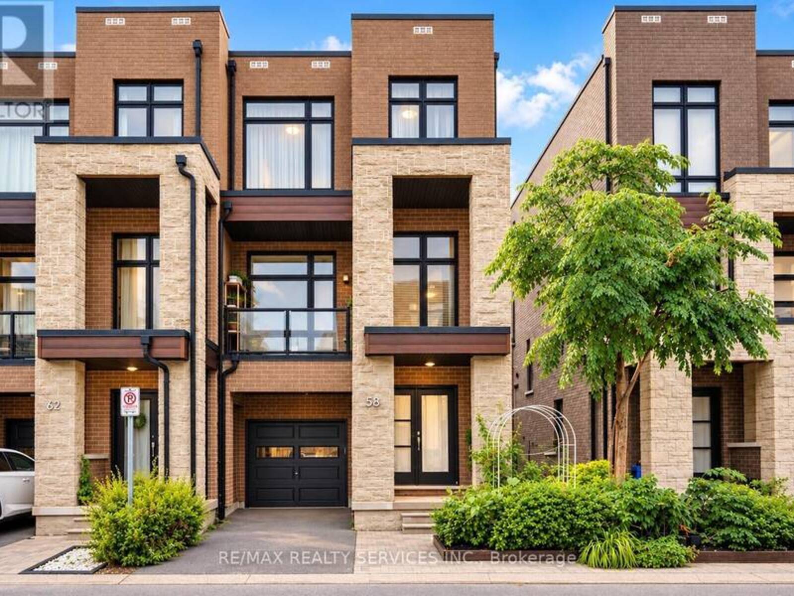 58 PAGEANT AVENUE, Vaughan, Ontario L4H 4R3