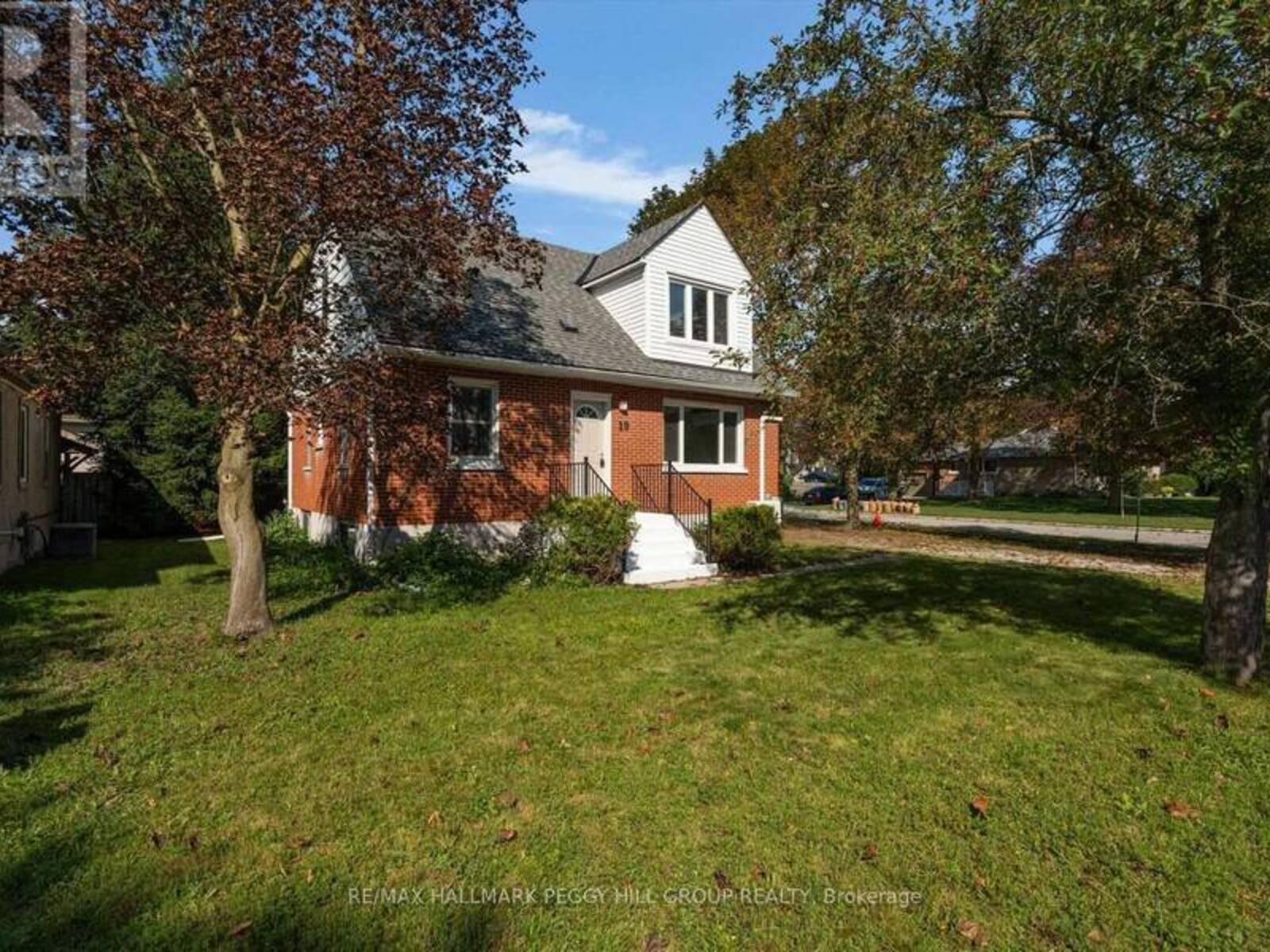 19 ALFRED STREET, Barrie, Ontario L4N 3L9