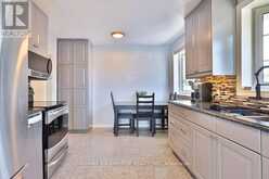 11 LYNWOOD DRIVE | Hamilton Ontario | Slide Image Eight
