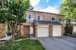 62 THORNY VINEWAY | Toronto Ontario | Slide Image One