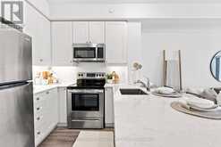 424 - 50 LAKEBREEZE DRIVE | Clarington Ontario | Slide Image Five