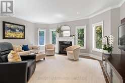 19 STOCKDALE CRESCENT | Richmond Hill Ontario | Slide Image Sixteen