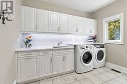 19 STOCKDALE CRESCENT | Richmond Hill Ontario | Slide Image Nineteen