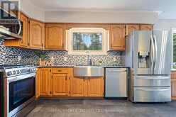 553 NORFOLK COUNTY ROAD 21 | Langton Ontario | Slide Image Seven