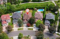 47 TOPHAM CRESCENT | Richmond Hill Ontario | Slide Image Three