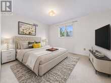 51 SANDERSON CRESCENT | Richmond Hill Ontario | Slide Image Eighteen