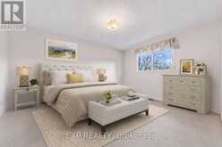 51 SANDERSON CRESCENT | Richmond Hill Ontario | Slide Image Fifteen