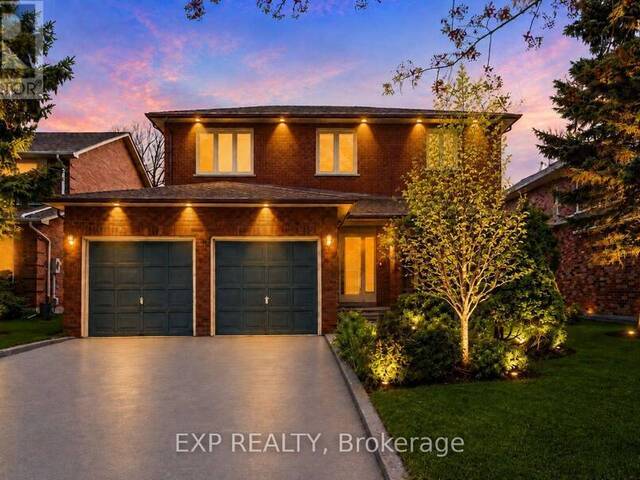 51 SANDERSON CRESCENT Richmond Hill Ontario, L4C 5L5 - 5 Bedrooms Home For Sale