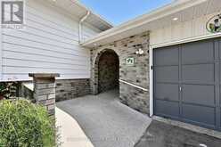 631 LOCKHART ROAD | Innisfil Ontario | Slide Image Four