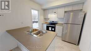 58 BROWN BEAR STREET | Barrie Ontario | Slide Image Four