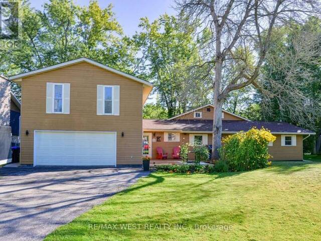 3587 LAUDERDALE POINT CRESCENT Severn Ontario, P0E 1N0 - 4 Bedrooms Waterfront Home For sale