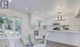 86 BRISTOL ROAD | Newmarket Ontario | Slide Image Nine