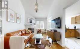 13 - 9 WENTWORTH DRIVE | Grimsby Ontario | Slide Image Five