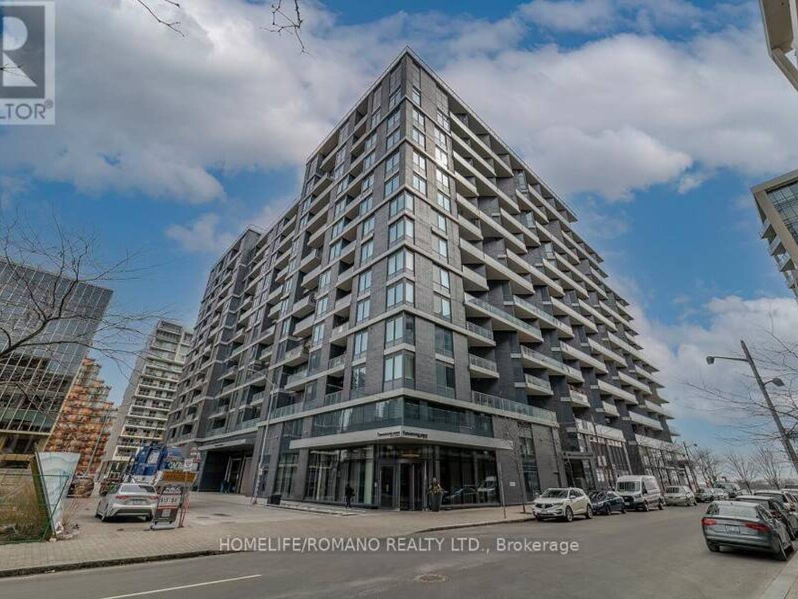 823 - 1 EDGEWATER DRIVE, Toronto, Ontario M5A 0L1