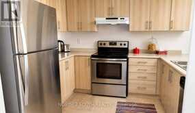 15 GOWER DRIVE | Aurora Ontario | Slide Image Two