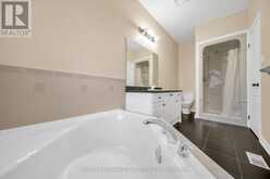 57 BRONZE CRESCENT | Bradford West Gwillimbury Ontario | Slide Image Twenty