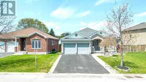 57 BRONZE CRESCENT | Bradford West Gwillimbury Ontario | Slide Image Forty-five