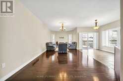 57 BRONZE CRESCENT | Bradford West Gwillimbury Ontario | Slide Image Nine