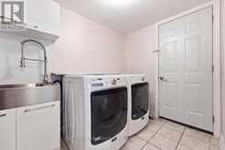 17 WHITE CRESCENT | Barrie Ontario | Slide Image Fifteen