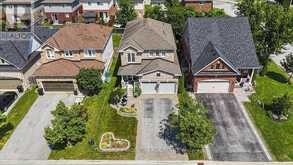 17 WHITE CRESCENT | Barrie Ontario | Slide Image Two