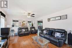 17 WHITE CRESCENT | Barrie Ontario | Slide Image Six