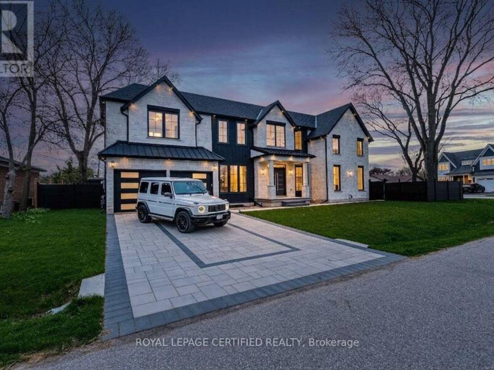 1404 WAVERLY AVENUE SW, Oakville, Ontario L6L 2S3