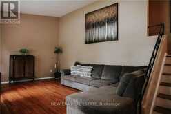 1 VERA COURT | Hamilton Ontario | Slide Image Twelve