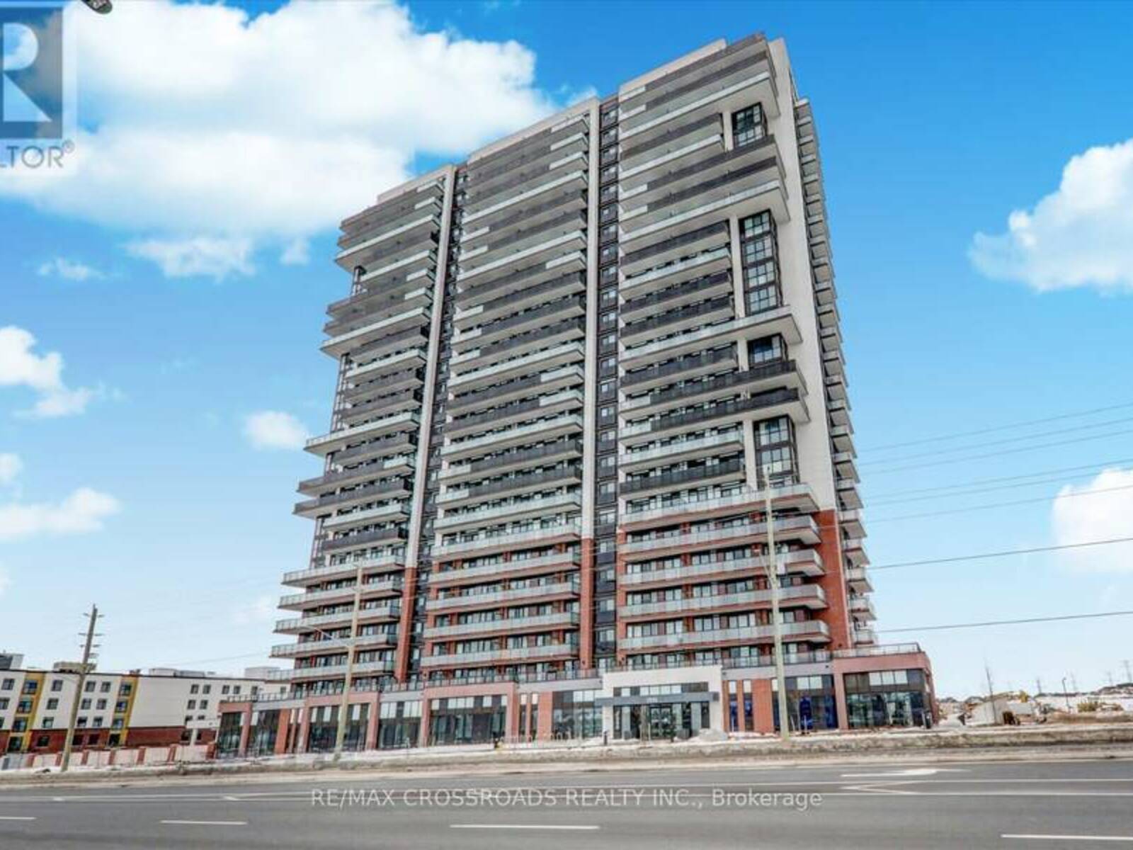 1021 - 2550 SIMCOE STREET N, Oshawa, Ontario L1L 0R5
