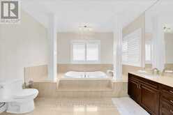 233 CARISBROOKE CIRCLE | Aurora Ontario | Slide Image Thirty-two