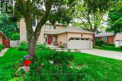128 REEVE DRIVE | Markham Ontario | Slide Image Three