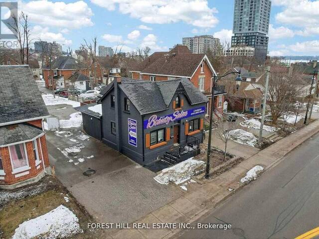 89 TORONTO STREET Barrie Ontario, L4N 1V1 - 3 Bedrooms Home For Sale