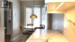 87 MOOREHOUSE DRIVE | Toronto Ontario | Slide Image Seventeen