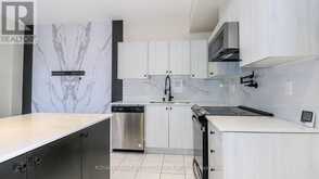 92 FAIRLANE AVENUE | Barrie Ontario | Slide Image Eighteen