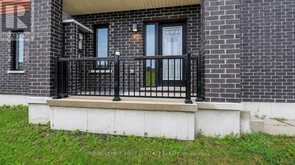 92 FAIRLANE AVENUE | Barrie Ontario | Slide Image Five
