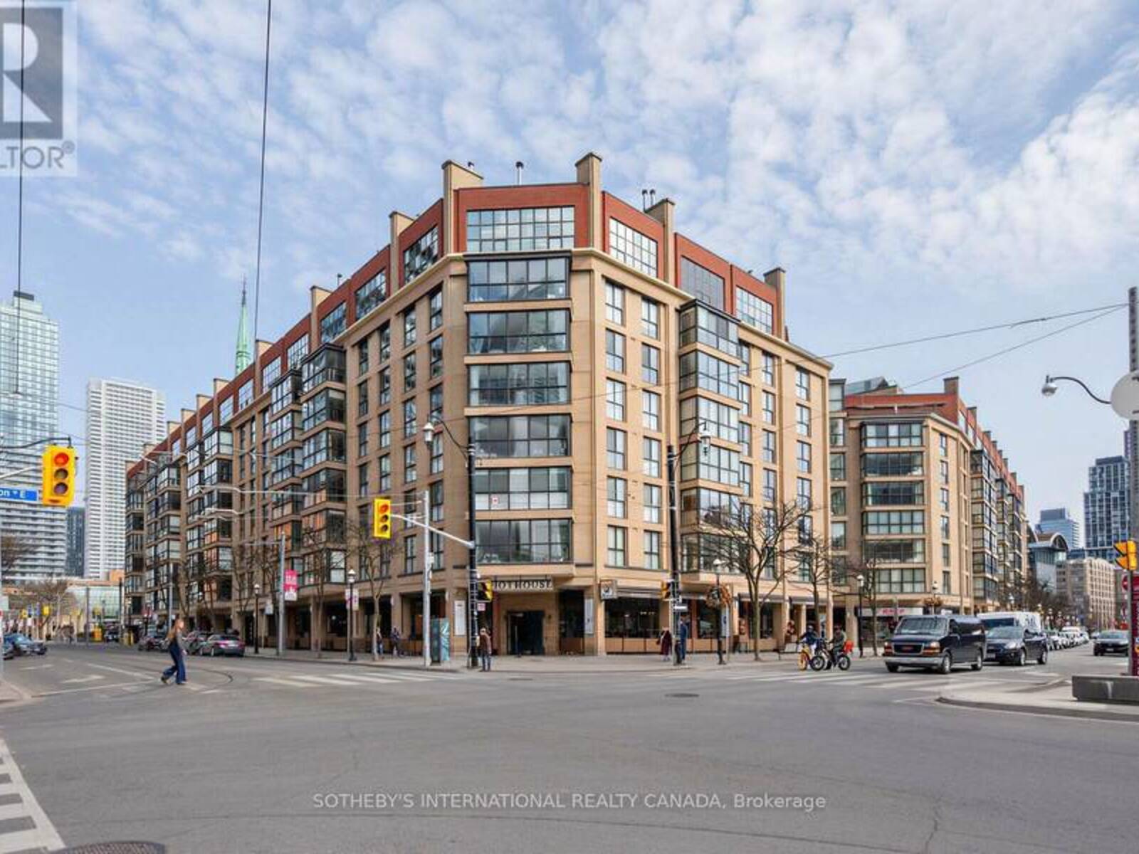 202 - 35 CHURCH STREET, Toronto, Ontario M5E 1T3
