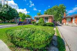 76 WISHING WELL DRIVE | Toronto Ontario | Slide Image Five