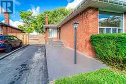 76 WISHING WELL DRIVE | Toronto Ontario | Slide Image Six